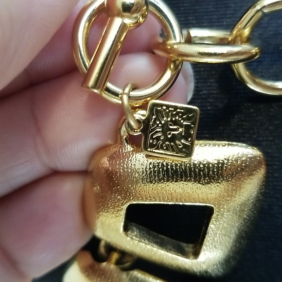 Gorgeous Anne Klein Statement Necklace - Picture 5 of 8